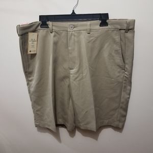 Hagler Cool 18 Performance Men's Khaki Casual Shorts Size 40W
